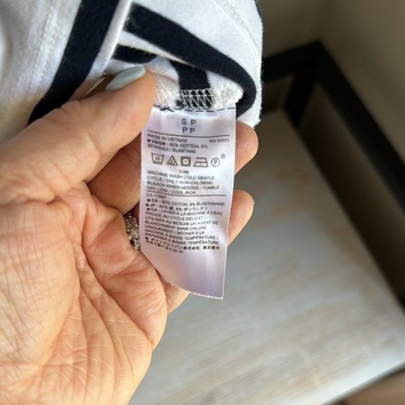 Banana Republic size SP white navy stripe with pocket dress - Picture 5 of 9